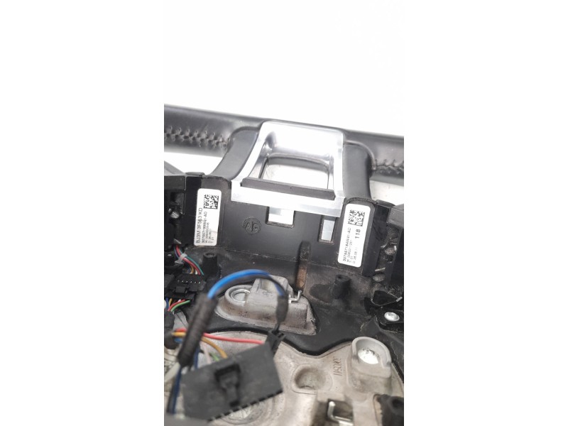 Recambio de volante para land rover evoque 2.0 turbo cat referencia OEM IAM LR064174  
