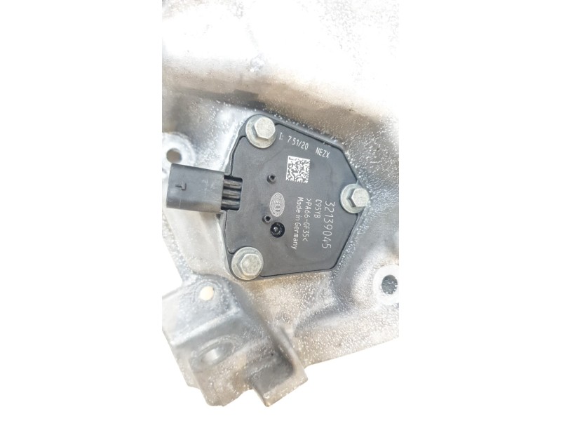 Recambio de carter para volvo xc60 ii (246) b4 mild-hybrid referencia OEM IAM 32137342  