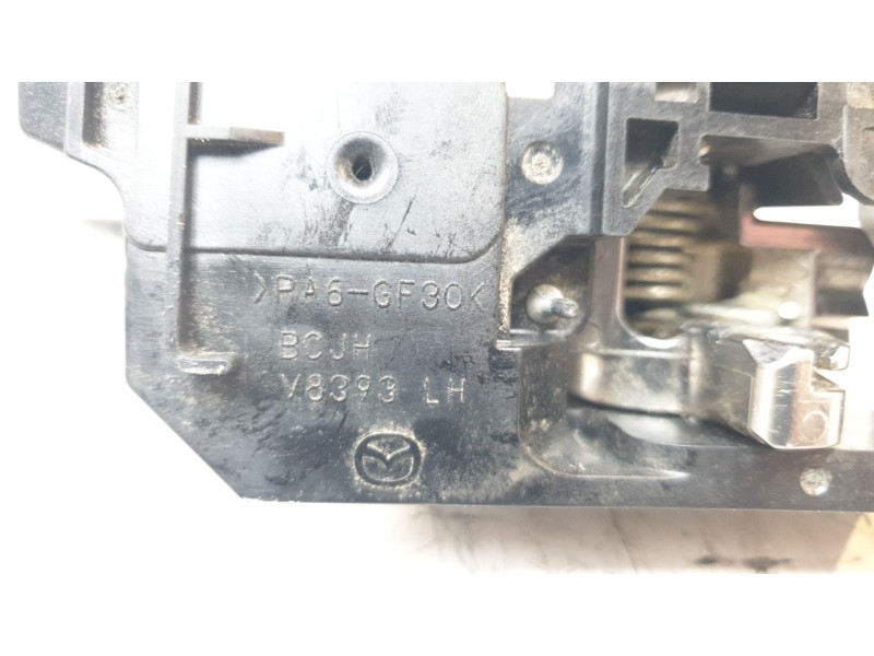 Recambio de maneta interior trasera izquierda para mazda 3 berlina (bp) evolution referencia OEM IAM V8393  