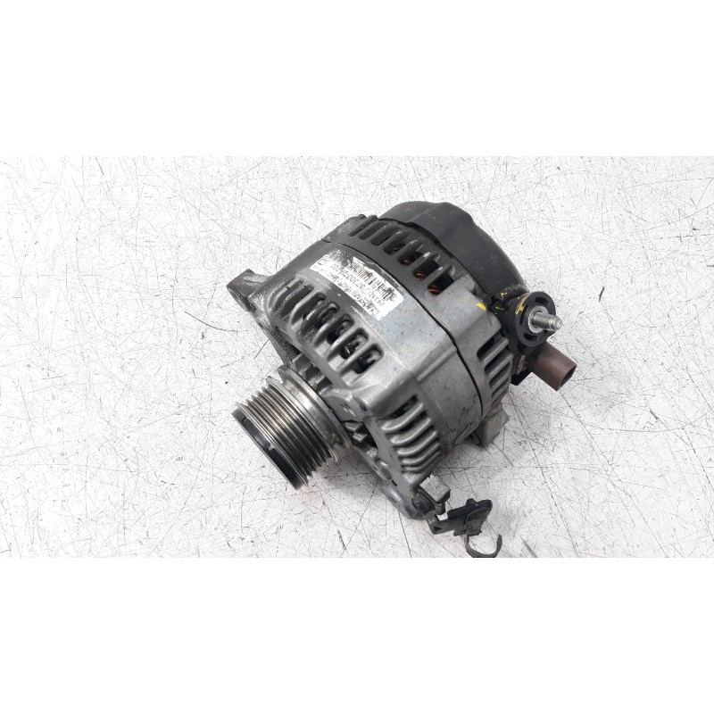 Recambio de alternador para kia sportage business 2wd referencia OEM IAM 373002A700 ALF390123MD MS1042118840