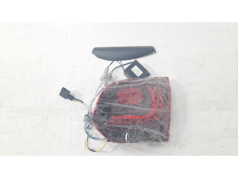 Recambio de piloto trasero derecho interior para volkswagen golf vi (5k1) 2.0 gti referencia OEM IAM 02001341025026  