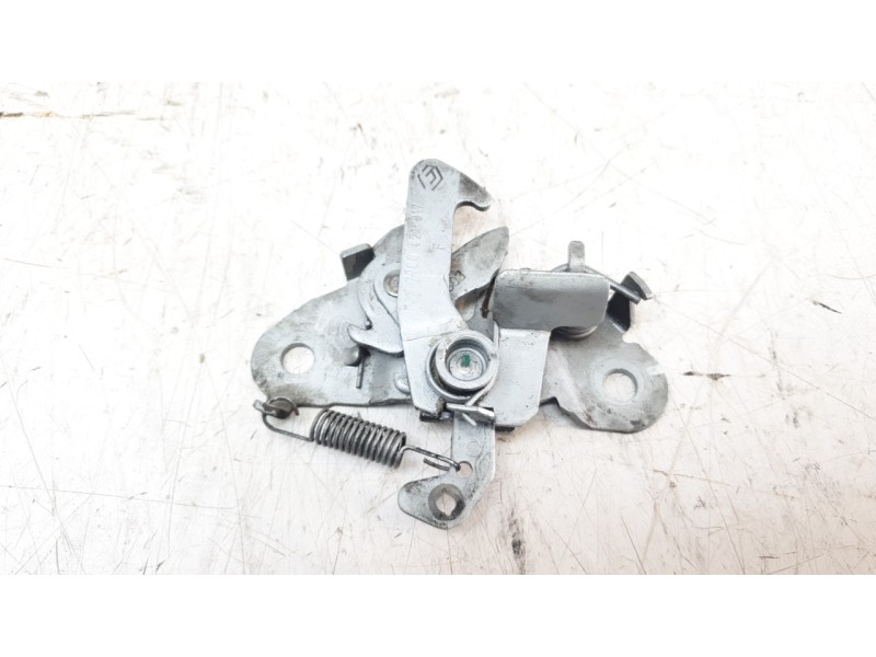 Recambio de cerradura capo para ligier js50 0.5 referencia OEM IAM 7700821017  