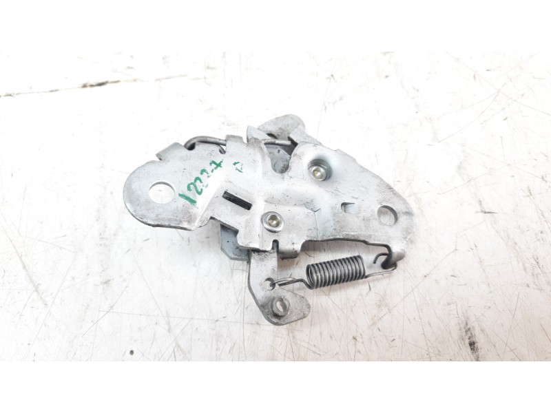 Recambio de cerradura capo para ligier js50 0.5 referencia OEM IAM 7700821017  