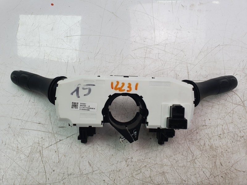 Recambio de mando multifuncion para renault megane iv hatchback (b9a/m/n_) 1.5 dci 110 (b9a3) referencia OEM IAM 255676935R  