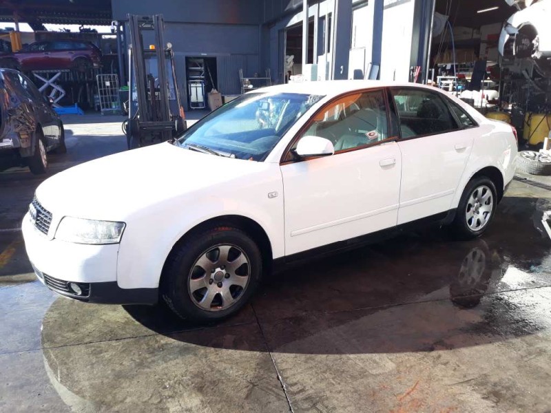 audi a4 berlina (8e) del año 2001