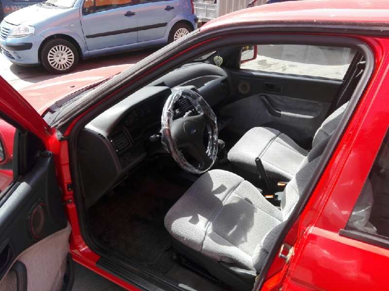 ford escort berlina/turnier del año 1991