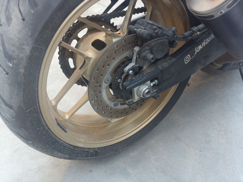 Recambio de disco de freno trasero para yamaha xsr 900 referencia OEM IAM   