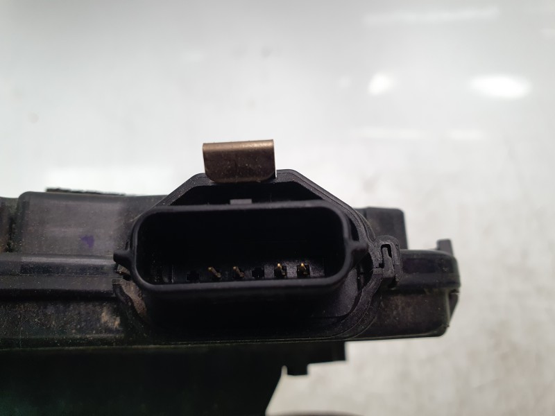 Recambio de cerradura puerta trasera izquierda para renault clio v intens referencia OEM IAM 825039554R  