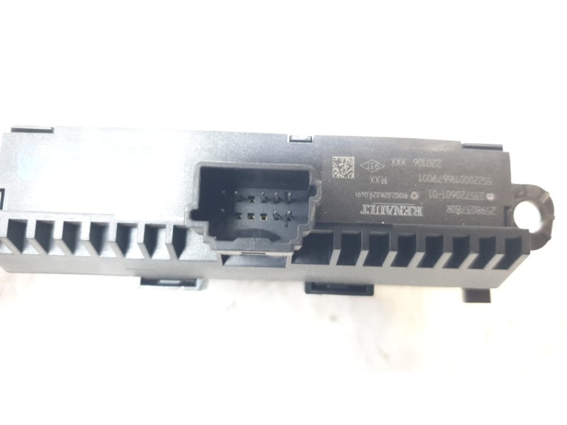 Recambio de mando multifuncion para renault clio v intens referencia OEM IAM 259803780R  