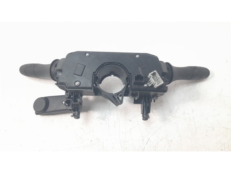 Recambio de mando multifuncion para renault clio v intens referencia OEM IAM 255679262R  