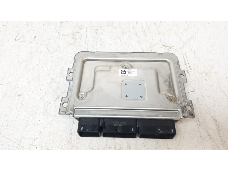 Recambio de centralita motor uce para renault clio v intens referencia OEM IAM 237104638S  