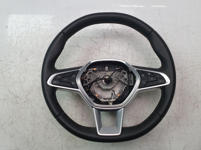 Recambio de volante para renault clio v intens referencia OEM IAM 484004585R  