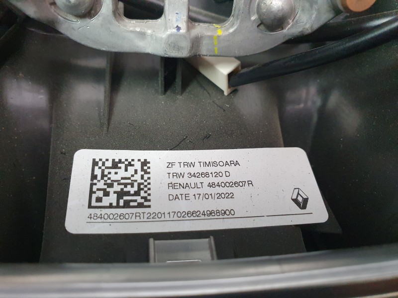 Recambio de volante para renault clio v intens referencia OEM IAM 484004585R  