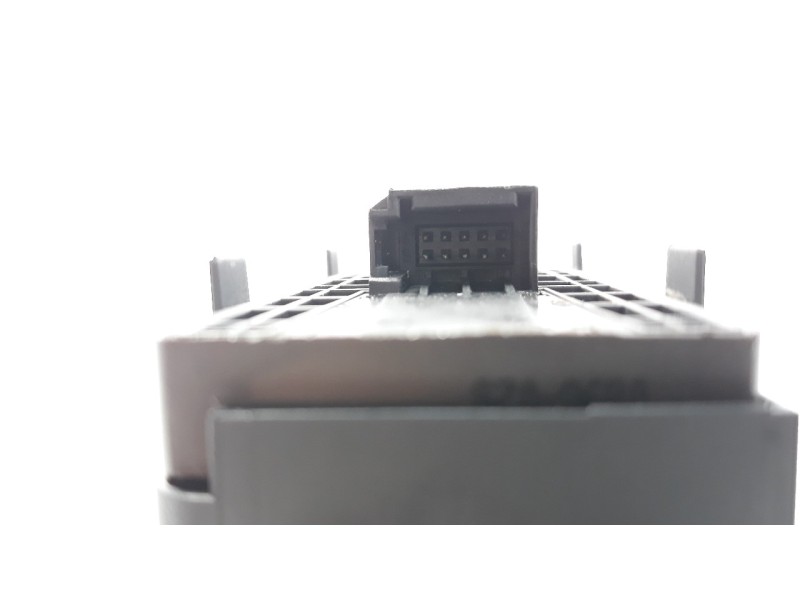 Recambio de mando elevalunas delantero izquierdo para audi a1 sportback (8xf) attracted referencia OEM IAM 8U0959851  