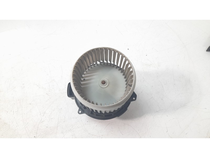 Recambio de ventilador calefaccion para renault clio v intens referencia OEM IAM 272104788R  