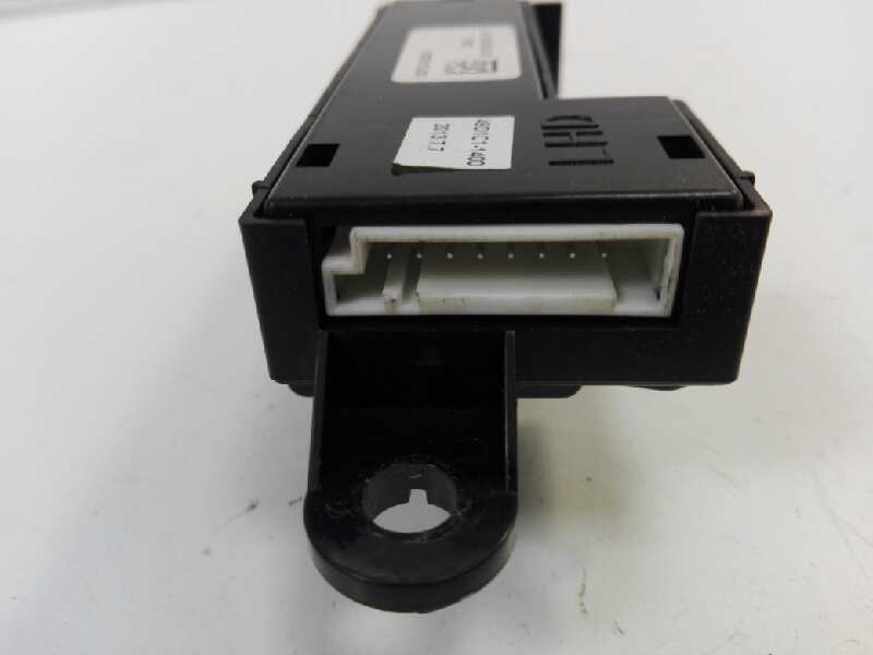 Recambio de interruptor para kia cee´d drive referencia OEM IAM 93310A2000 49D1C11400 