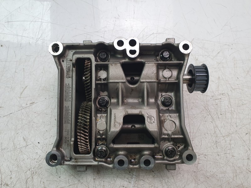 Recambio de bomba aceite para volvo xc60 ii (246) b4 mild-hybrid referencia OEM IAM 32137532 32290465 