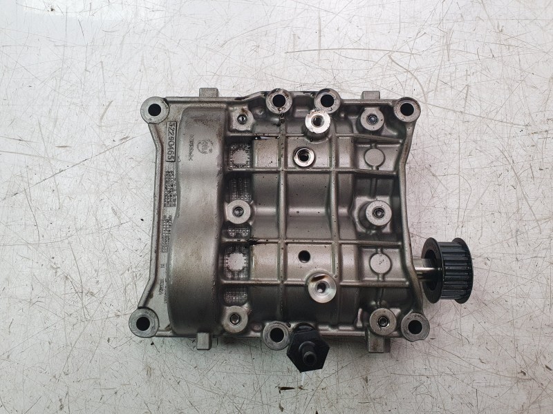 Recambio de bomba aceite para volvo xc60 ii (246) b4 mild-hybrid referencia OEM IAM 32137532 32290465 