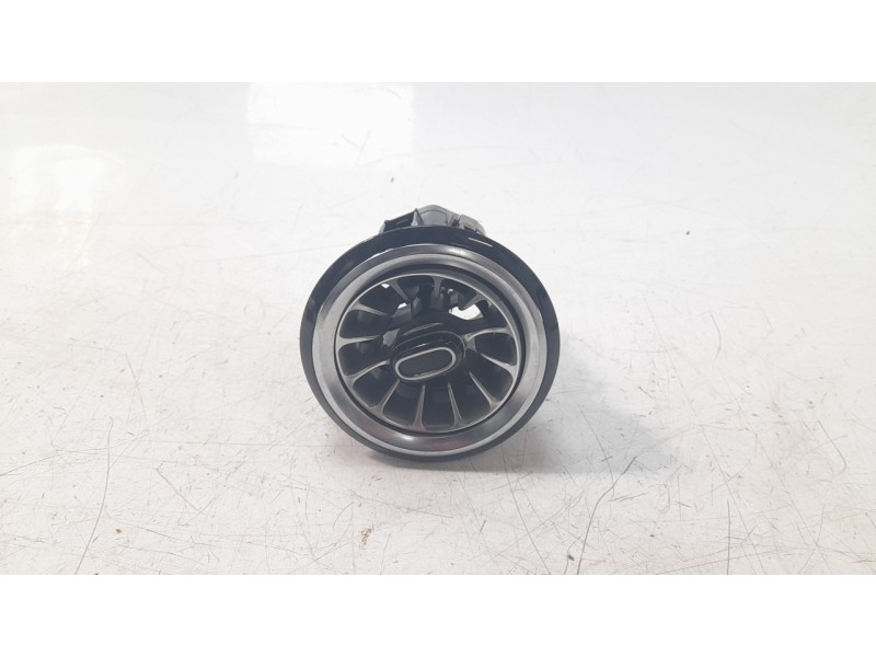 Recambio de rejilla aireadora para mercedes-benz b-klasse (bm 247) b 200 d referencia OEM IAM A24783068039051  