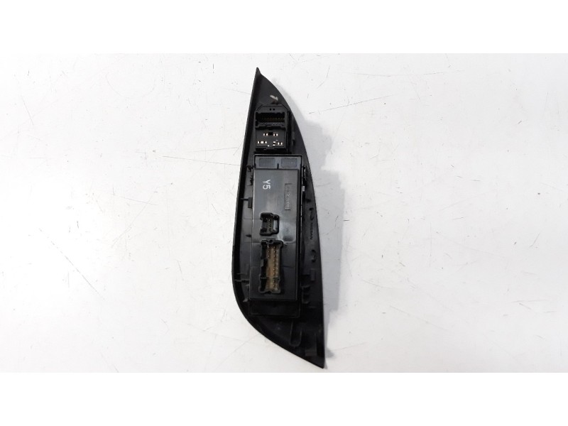 Recambio de mando elevalunas delantero izquierdo para nissan pulsar (c13) 1.2 16v cat referencia OEM IAM 254013ZL1A  