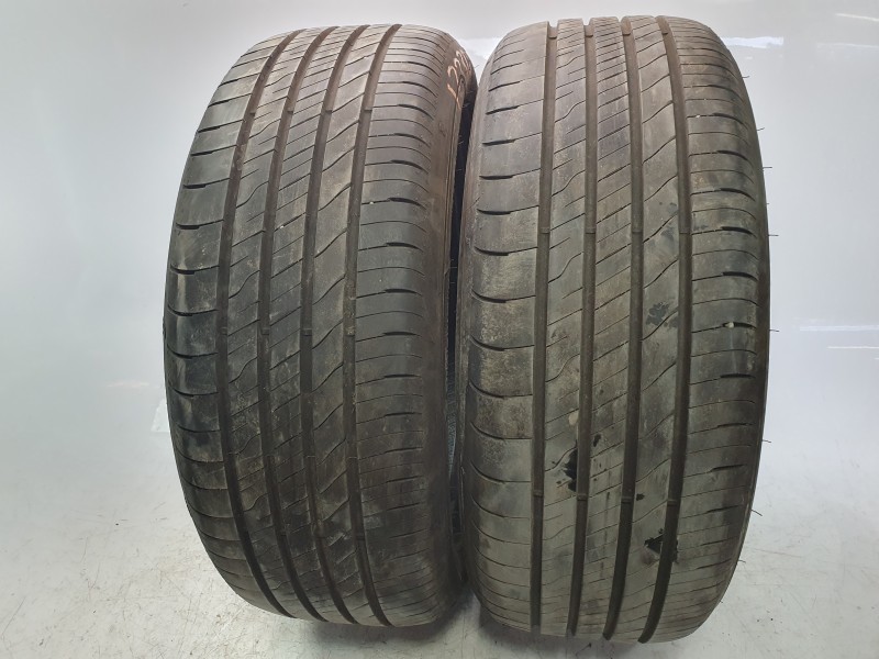 Recambio de neumatico para citroën nuevo citroen c3 turbo 100 s&s 6v max nuevo citroen c3 turbo 100 s&s 6v max referencia OEM IA