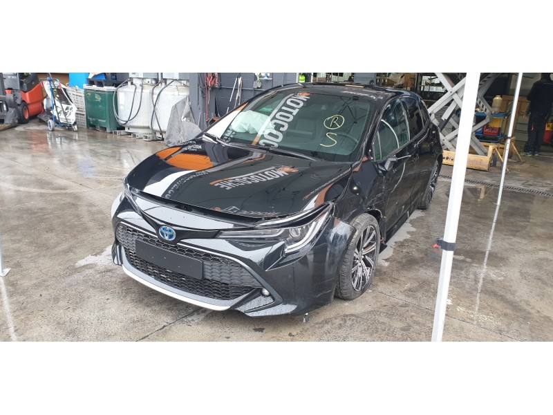 toyota corolla (e21) del año 2022