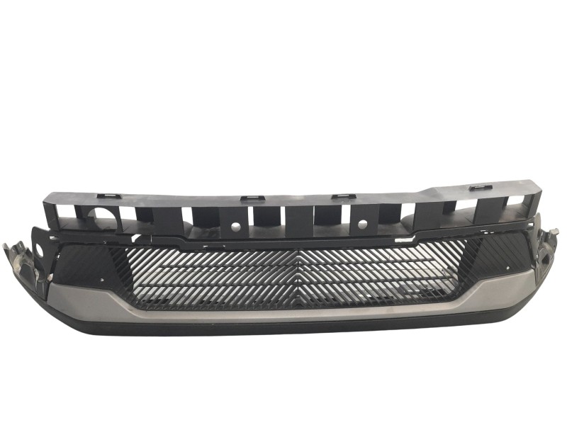 Recambio de rejilla paragolpes central para citroën nuevo citroen c3 turbo 100 s&s 6v max nuevo citroen c3 turbo 100 s&s 6v max 