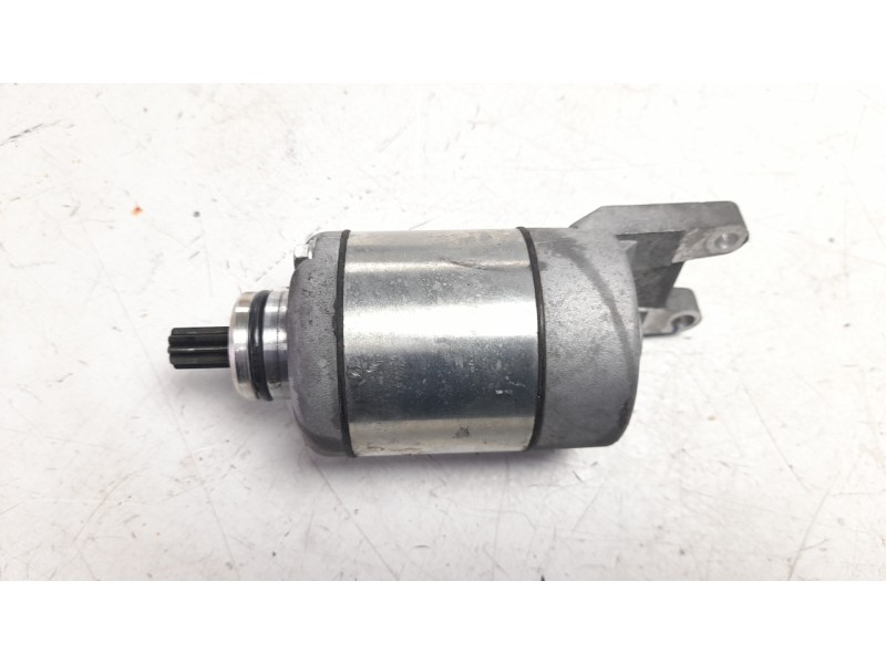 Recambio de motor arranque para piaggio (vespa) vespa primavera 125 i-get referencia OEM IAM 1A011610  