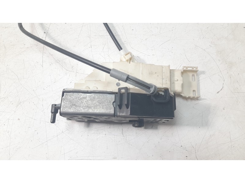 Recambio de cerradura puerta delantera derecha para citroën c4 ii (nc_) 1.6 hdi 90 referencia OEM IAM 9686719780  