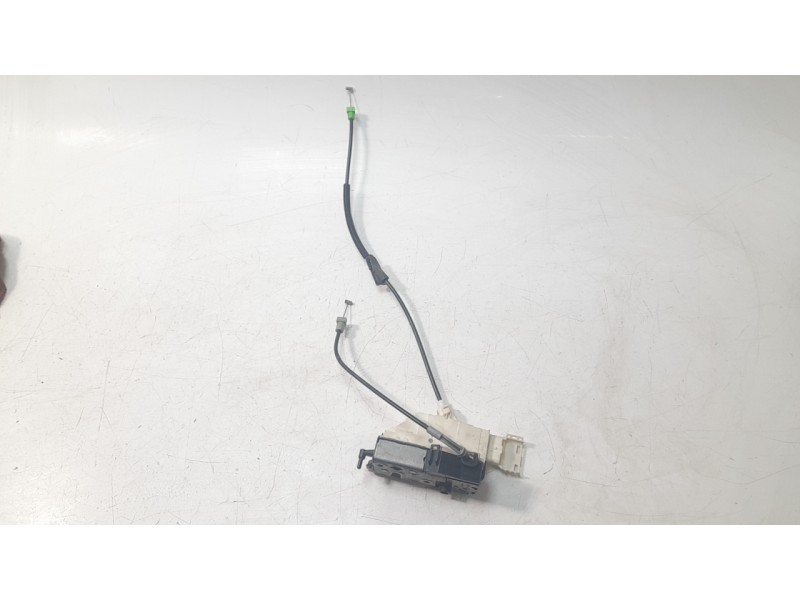 Recambio de cerradura puerta delantera derecha para citroën c4 ii (nc_) 1.6 hdi 90 referencia OEM IAM 9686719780  