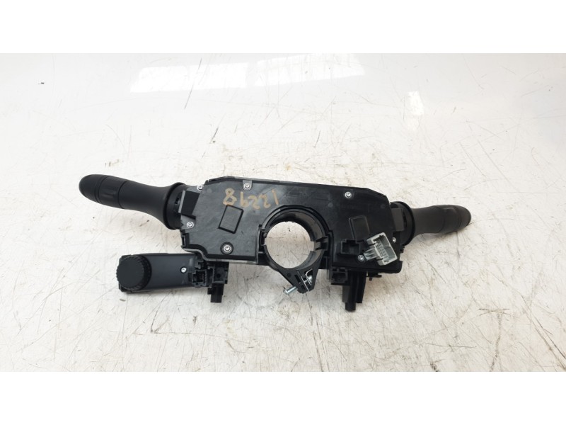 Recambio de mando multifuncion para nissan townstar furgoneta/monovolumen (xfk) 1.3 referencia OEM IAM 255679931R  