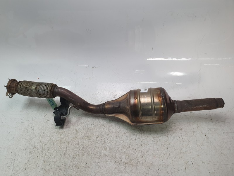 Recambio de catalizador para renault clio v intens referencia OEM IAM 208021717R C717 