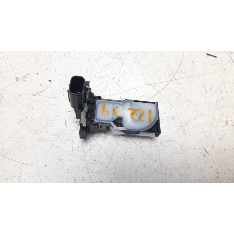 Recambio de caudalimetro para toyota corolla fastback (_e21_) 1.8 hybrid (zwe211) referencia OEM IAM 22204F2010  