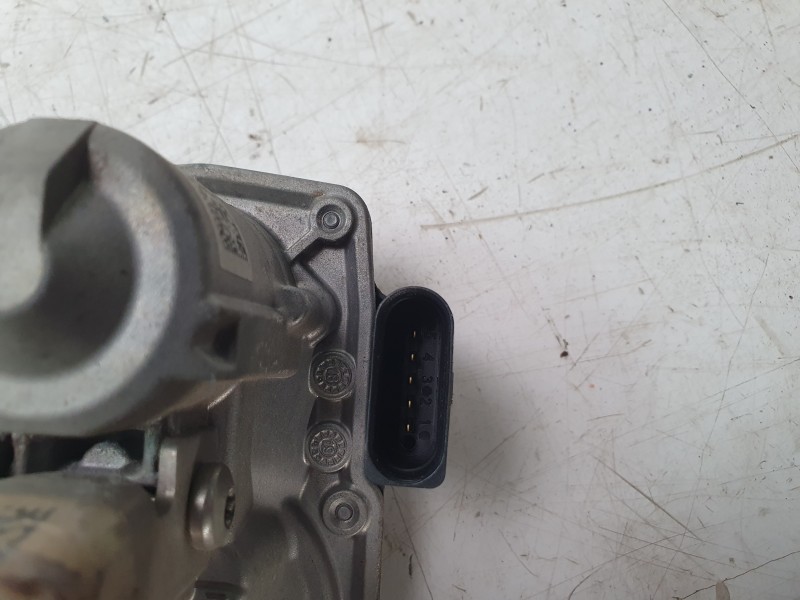 Recambio de catalizador para audi a3 sportback (8vf) 30 tdi s line referencia OEM IAM 5Q0131701BF  