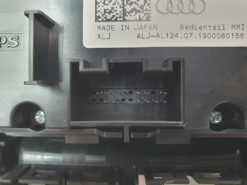 Recambio de mando multifuncion para audi a3 sportback (8vf) 30 tdi s line referencia OEM IAM 8V0919614B  