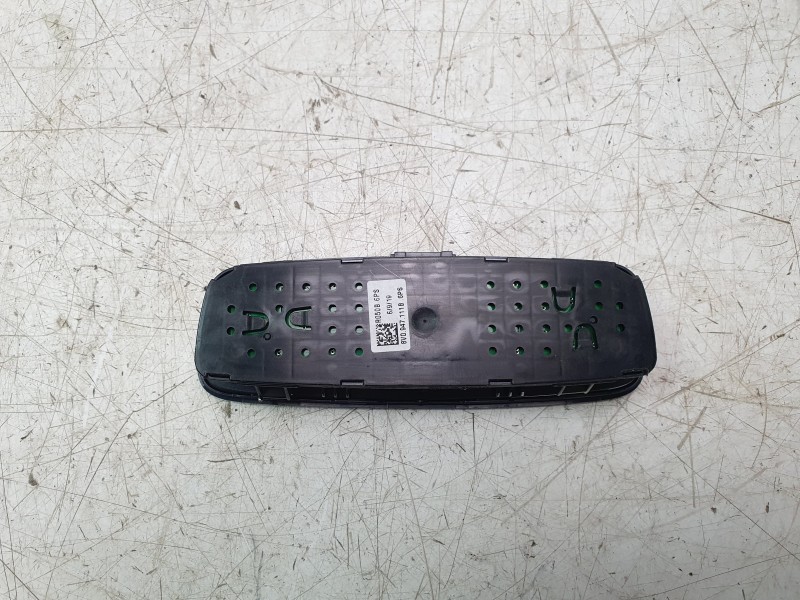 Recambio de luz interior para audi a3 sportback (8vf) 30 tdi s line referencia OEM IAM 8V0947111A  