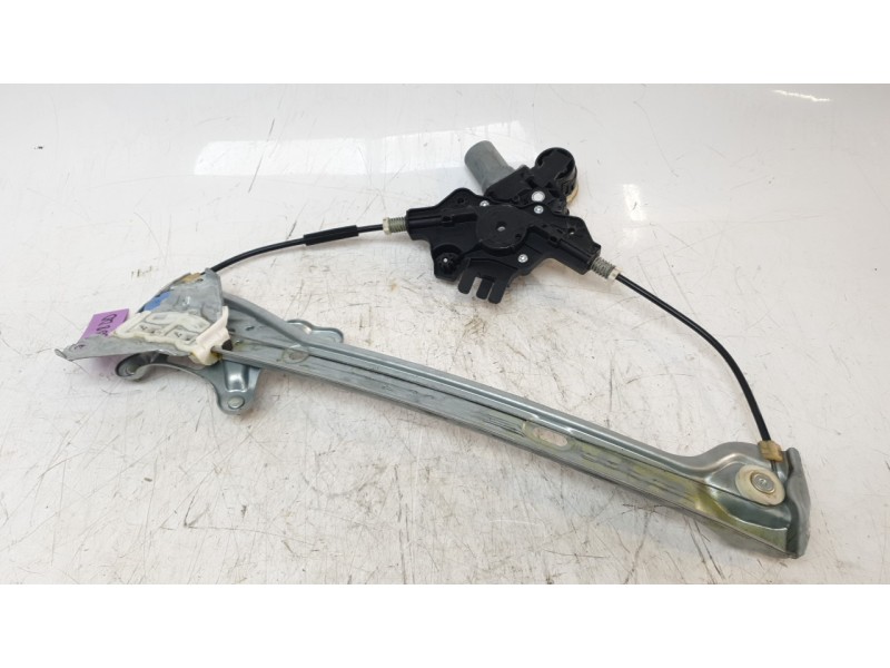 Recambio de elevalunas delantero derecho para toyota corolla (e21) hybrid active referencia OEM IAM 6981002721  