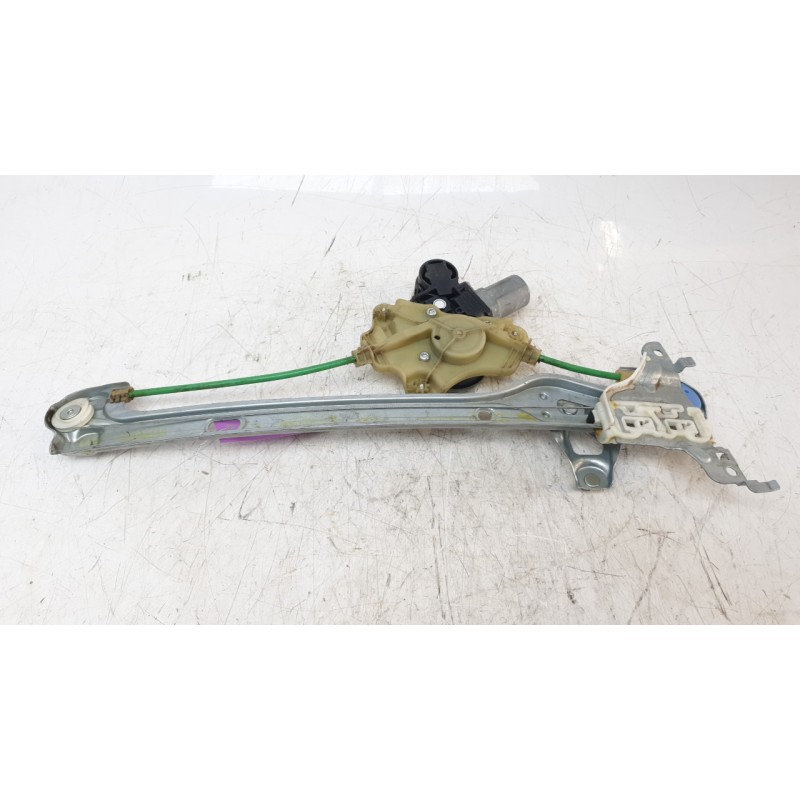 Recambio de elevalunas trasero izquierdo para toyota corolla (e21) hybrid active referencia OEM IAM 6984002681  