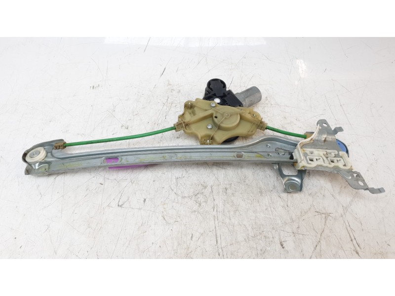 Recambio de elevalunas trasero izquierdo para toyota corolla (e21) hybrid active referencia OEM IAM 6984002681  