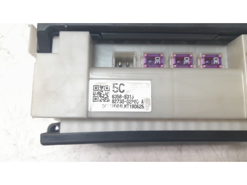 Recambio de caja reles / fusibles para toyota corolla (e21) hybrid active referencia OEM IAM 8922102710  