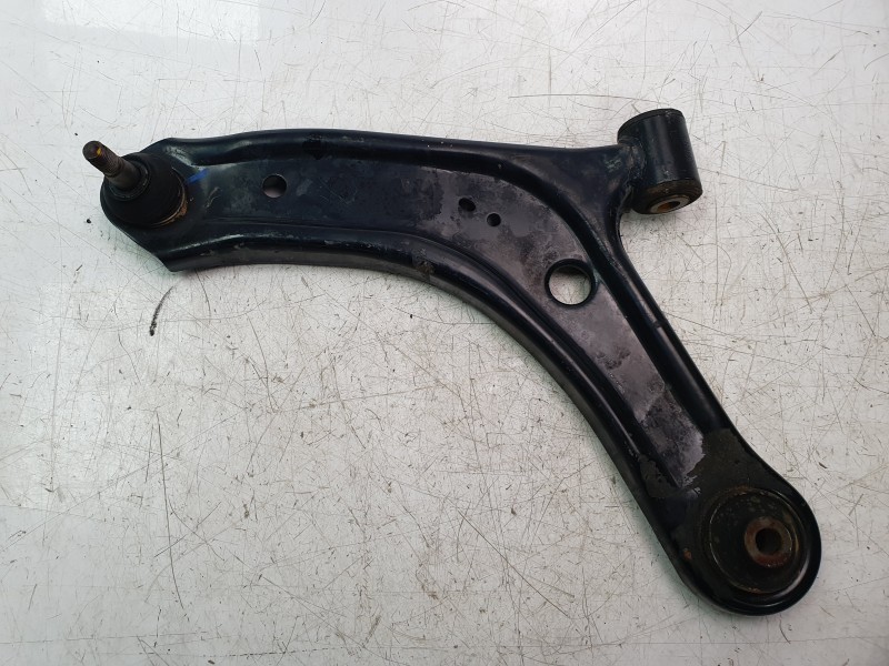 Recambio de brazo suspension inferior delantero izquierdo para suzuki vitara 1.6 ddis turbodiesel cat referencia OEM IAM 4520261