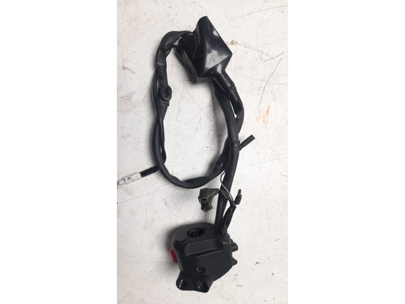 Recambio de piña luces derecha para honda cl cl500 (pc67) referencia OEM IAM 35130K3SJA1  
