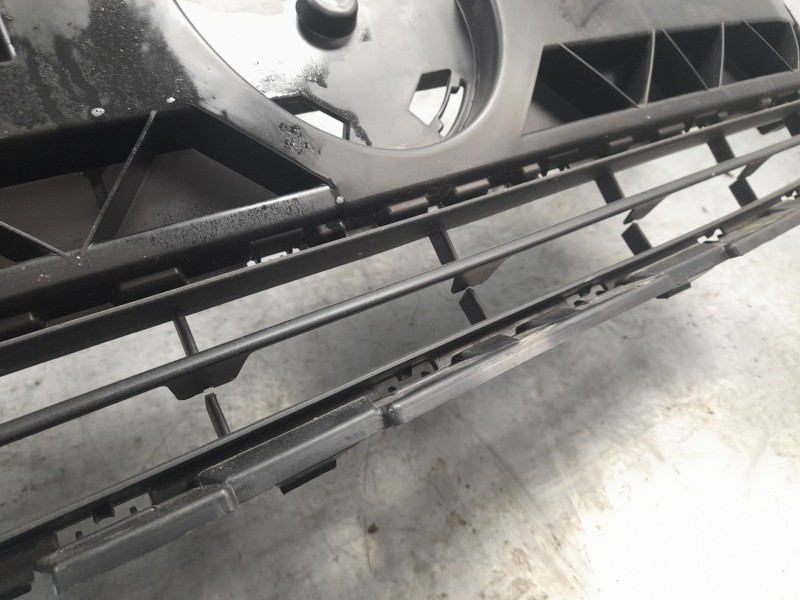 Recambio de rejilla paragolpes central para citroën nuevo citroen c3 turbo 100 s&s 6v max nuevo citroen c3 turbo 100 s&s 6v max 