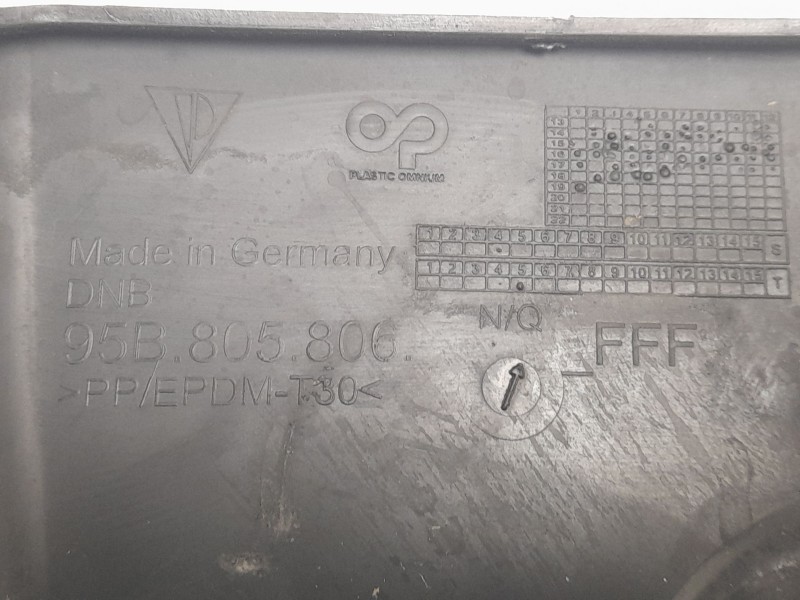 Recambio de moldura para porsche macan (95b) 3.0 s referencia OEM IAM   