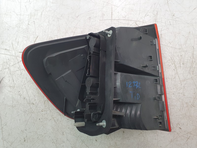 Recambio de piloto trasero derecho para bmw x1 (e84) sdrive 18 d referencia OEM IAM 63212992478 103F06241770 16204702