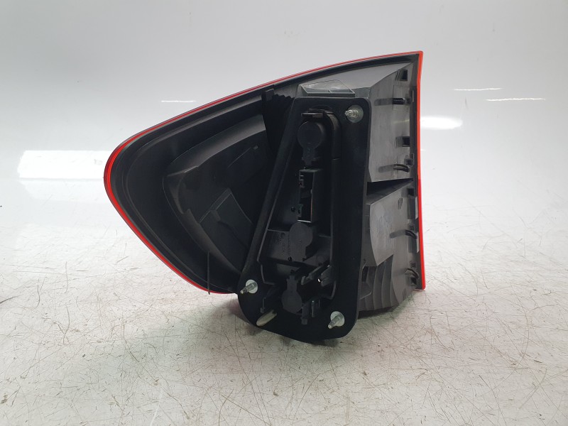 Recambio de piloto trasero derecho para bmw x1 (e84) sdrive 18 d referencia OEM IAM 63212992478 103F06241770 16204702