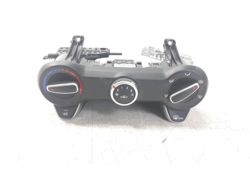 Recambio de mando calefaccion / aire acondicionado para kia stonic (ybcuv) 1.2 cat referencia OEM IAM 97250H8120LEF  