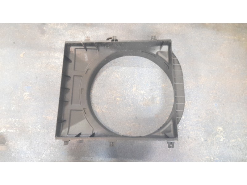 Recambio de calandra delantera de radiador para ford ranger (tke) 2.0 ecoblue 4x4 referencia OEM IAM JB3G8K618  