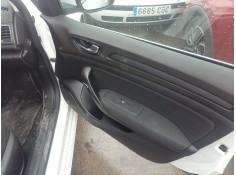 ELEVALUNAS DELANTERO DERECHO 807206746R 