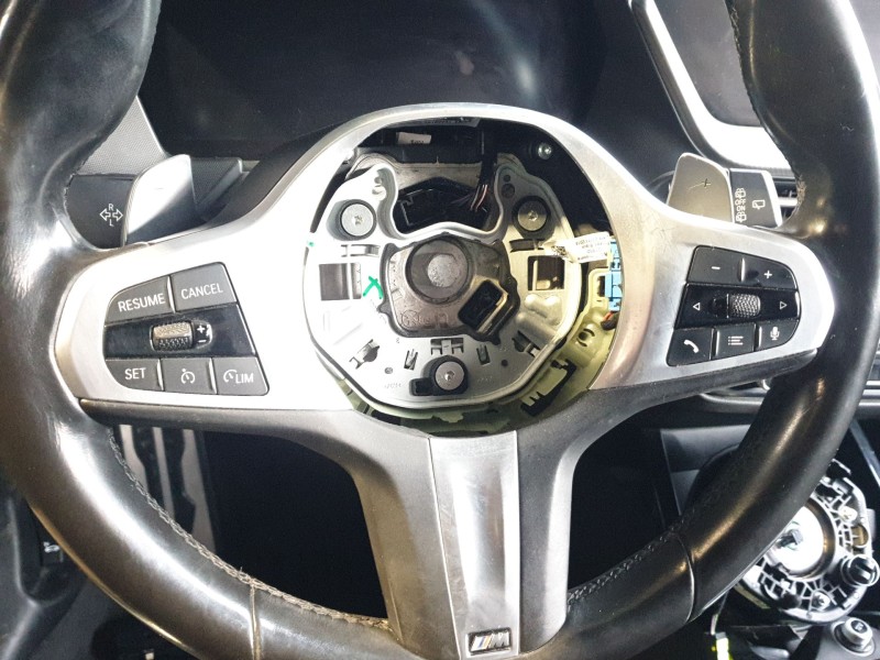 Recambio de volante para bmw 1 (f40) 118 d referencia OEM IAM   